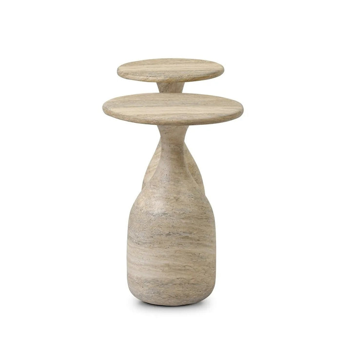 Maison Olive Set de 2 tables d'appoint vu de face.