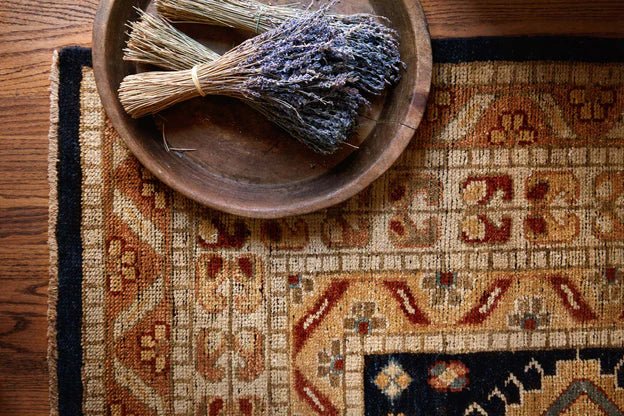 HEIRLOOM Navy/Multi - Maison Olive - Tapis