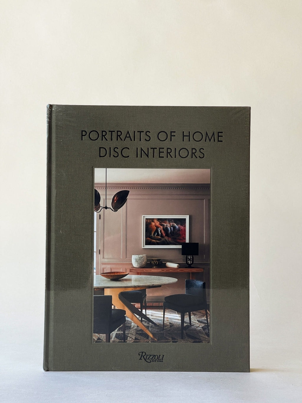 PORTRAITS OF HOME DISC INTERIORS - Maison Olive -